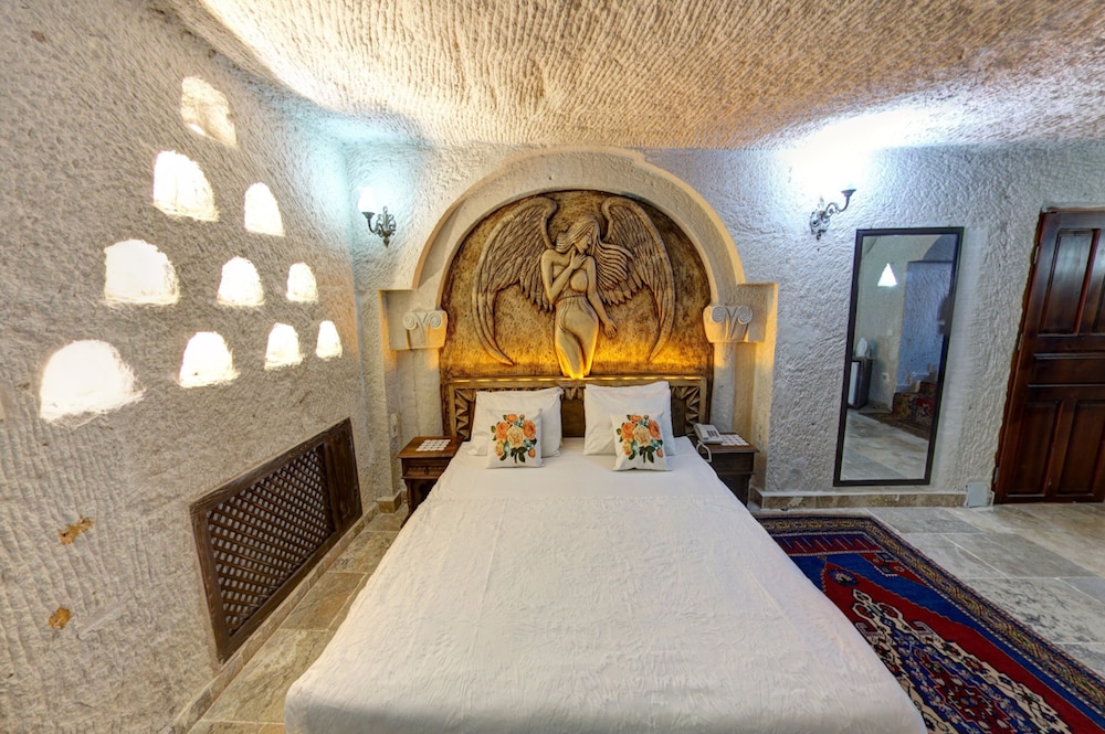 Junior Suite, Jetted Tub (Cave) photo 2