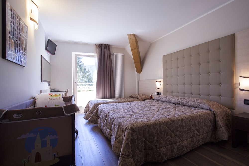 Comfort Triple Room