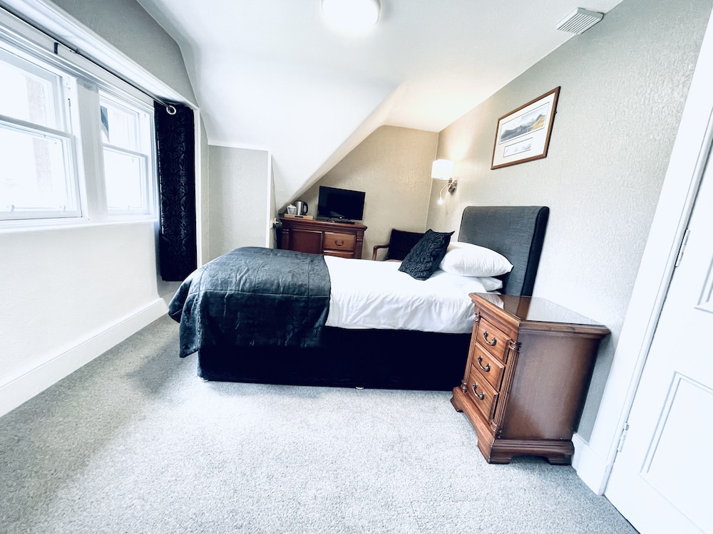 Basic Single Room