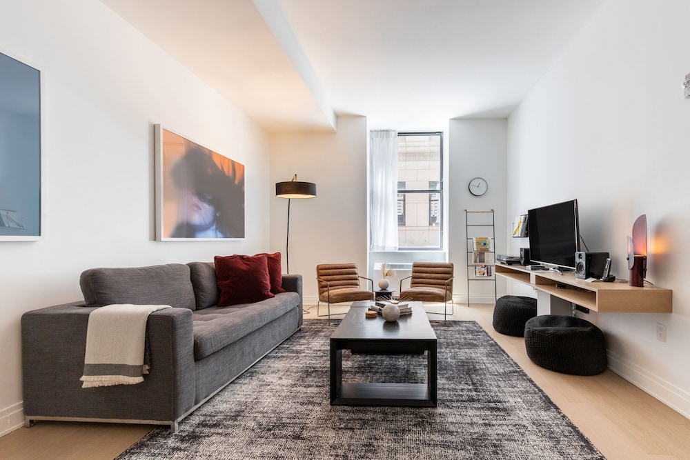 1 Bedroom Plus, 2 Bath (Accessible)