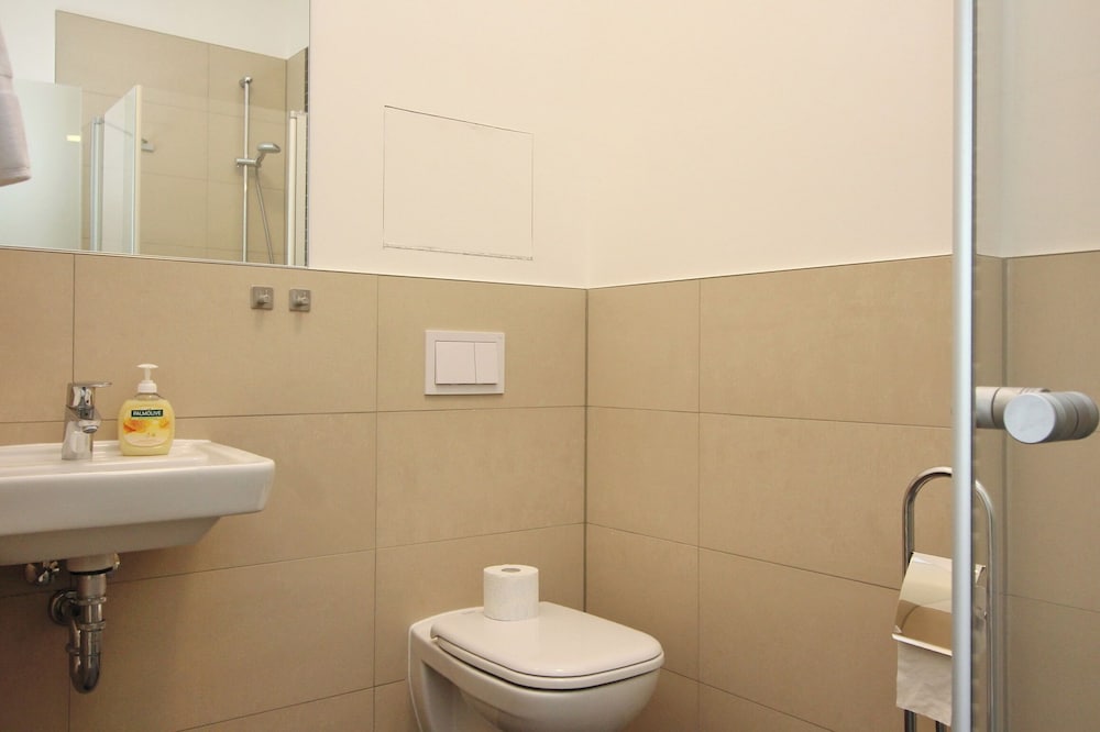 Studio, 1 Bedroom (Incl. 65 EUR Cleaning Fee) - Photo 3