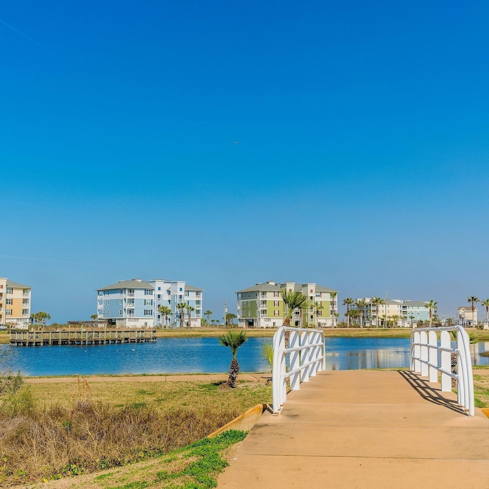 Resort Living on the Bay 2 bed 2 Bath Gorgeous Views Heated Infinity Pool Beach Access, Fotografia 10