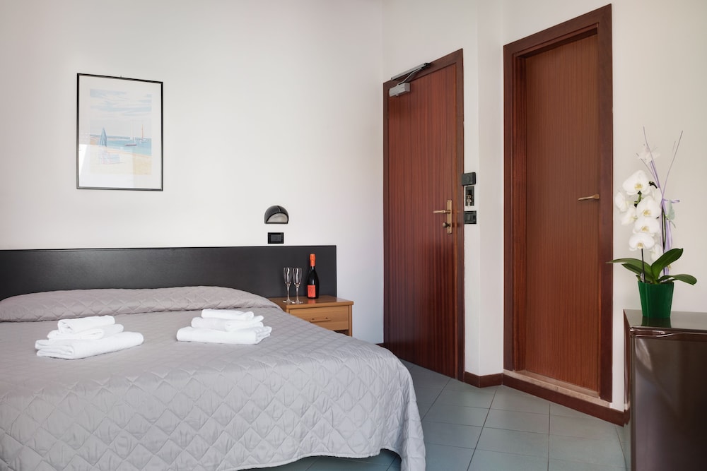Double Room Single Use photo 3