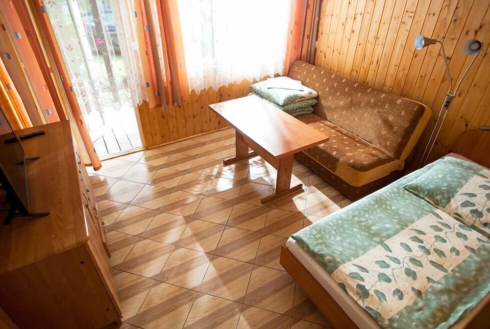 Standard Chalet (5) photo 3
