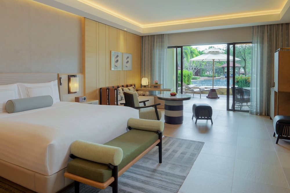 Lagoon Room King