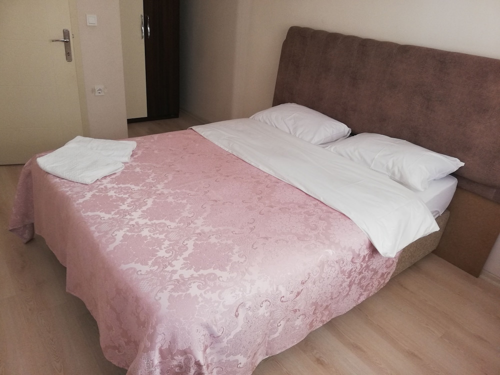 Apartment, 1 Bedroom, Garden View