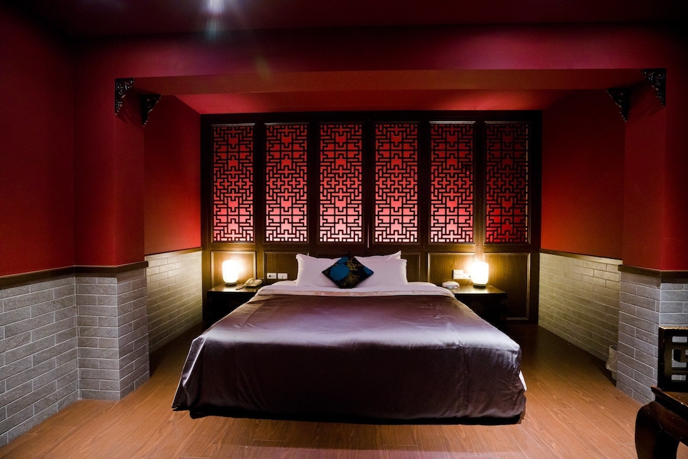 Superior Double Room (611)