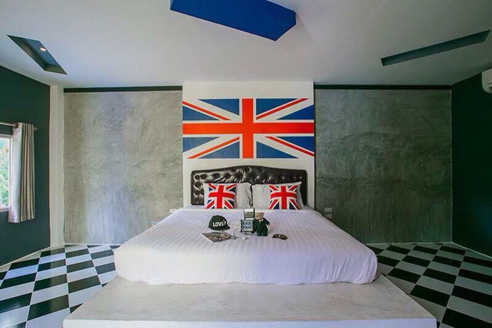 Bungalow photo 1