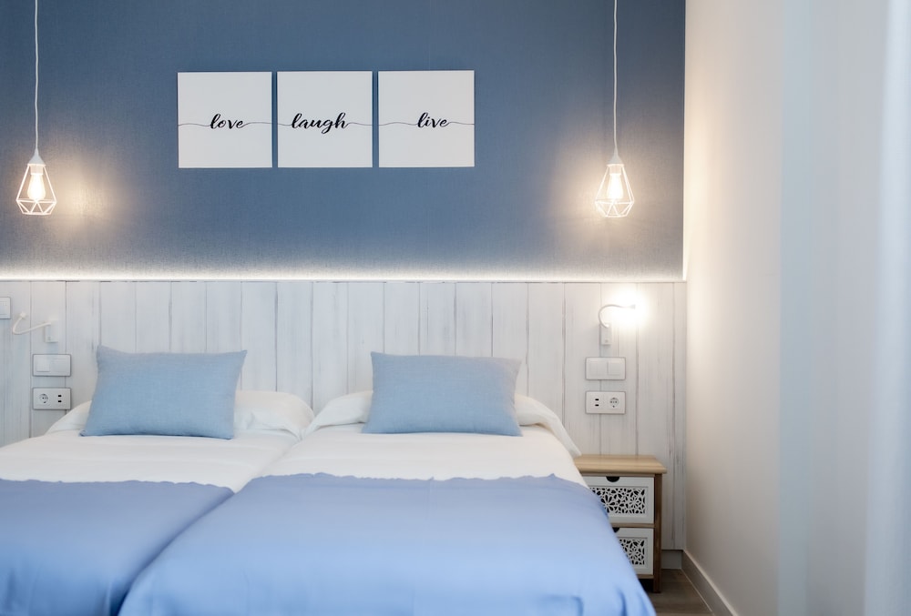 Twin Room (Accesible)