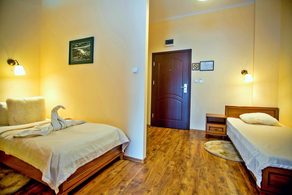 Room, Multiple Beds photo 3