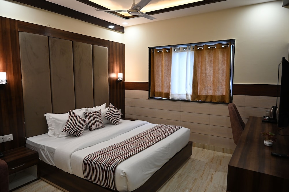 Deluxe Double Room - Photo 10