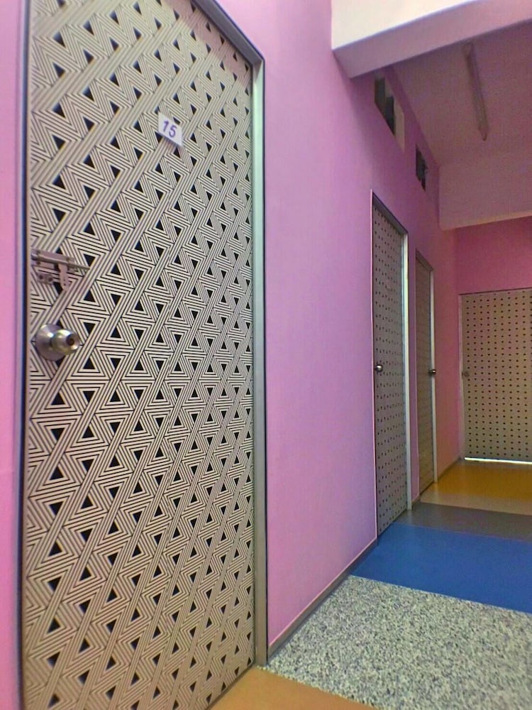 Basic Shared Dormitory, Women only photo 3
