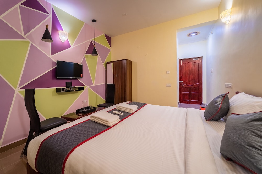 Deluxe Room - Photo 8
