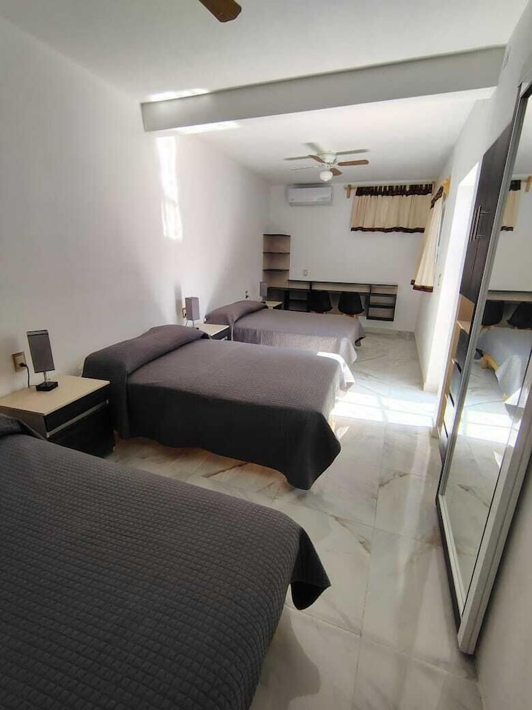 Deluxe Triple Room photo 2