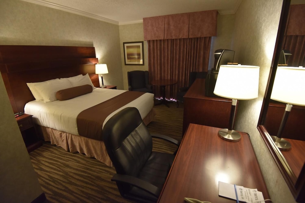 Standard Room, 1 Queen Bed, Non Smoking