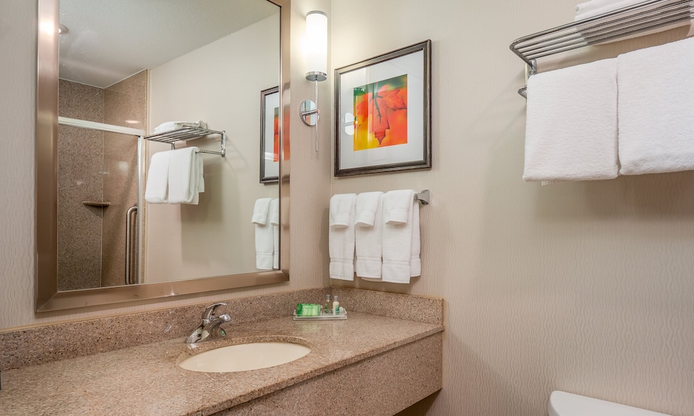 Suite, Multiple Beds - Photo 3