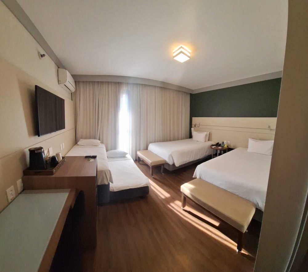 Luxury Quadruple Room - Photo 1