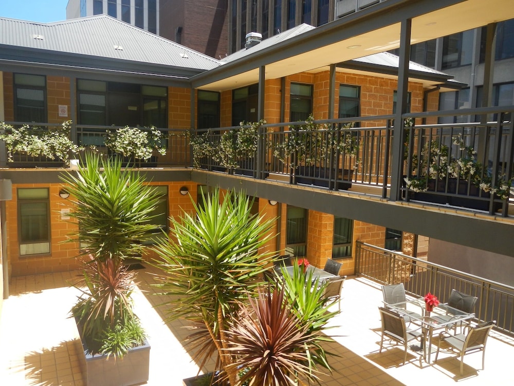 Comfort Apartment, 1 Bedroom, Kitchen, Courtyard Area photo 3