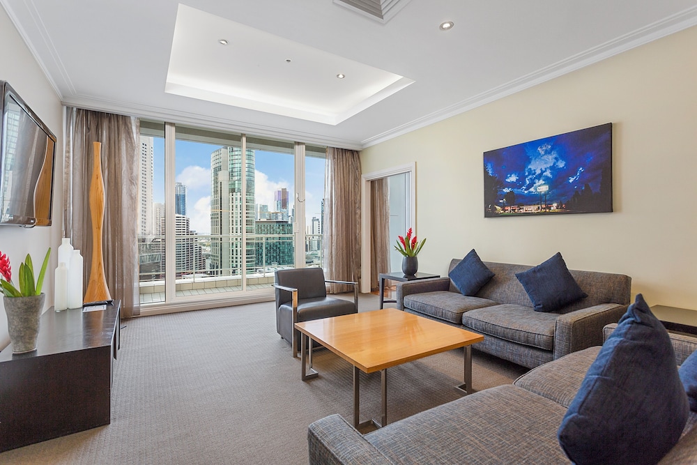 Penthouse Crown Suite