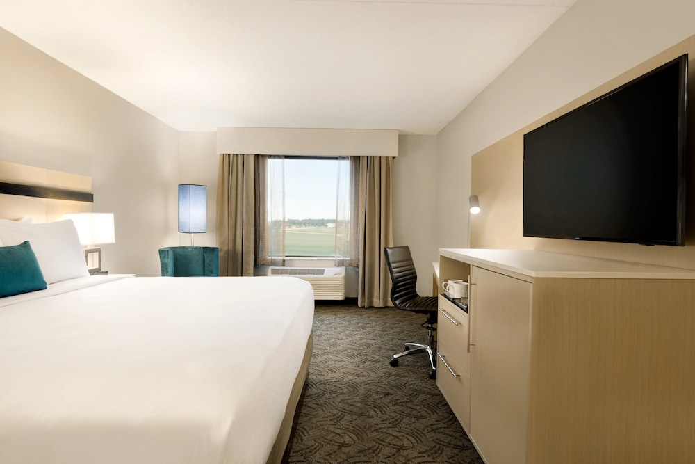 Standard Room, 1 Queen Bed with Sofa bed - Photo 2