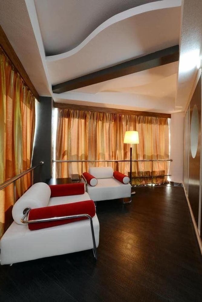 Deluxe Double Room photo 2