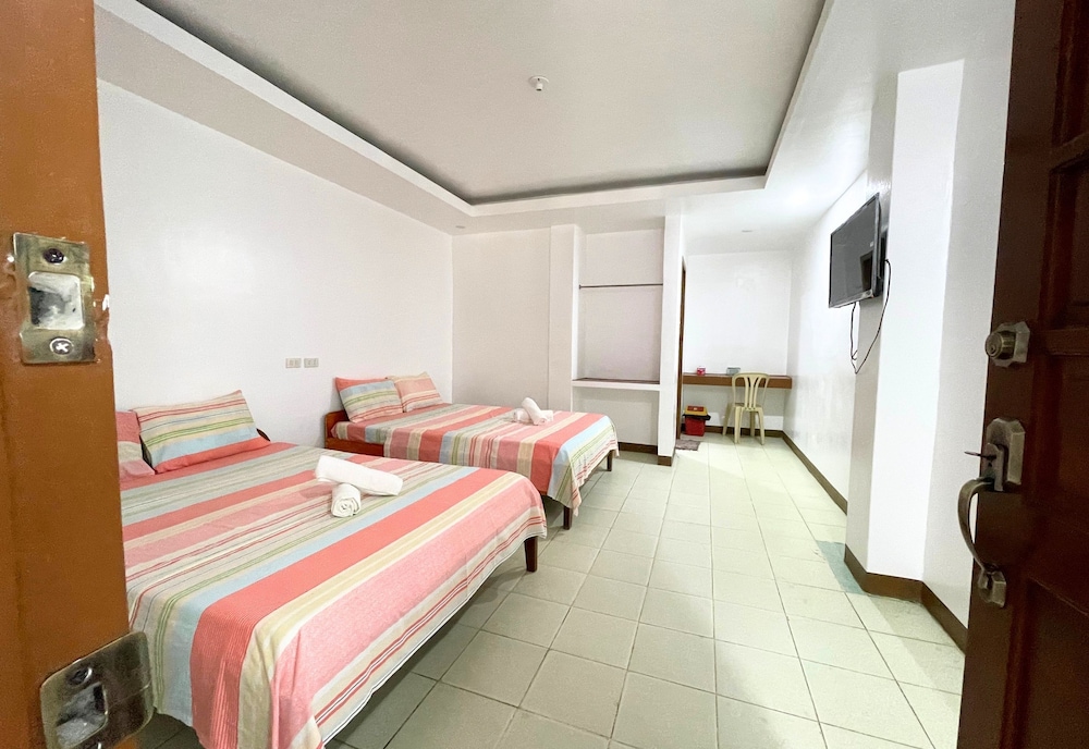 Deluxe Quadruple Room photo 3