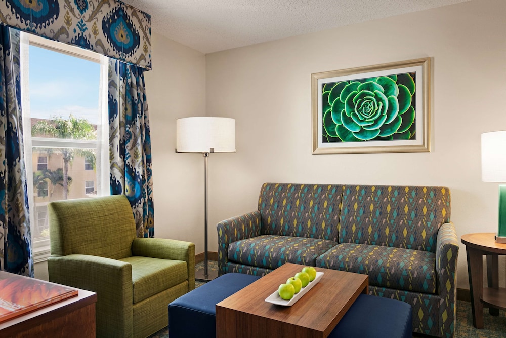 Suite, 1 King Bed, Pool View - Photo 6