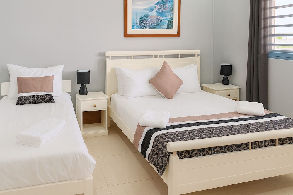 Triple Room, Mountain View photo 1
