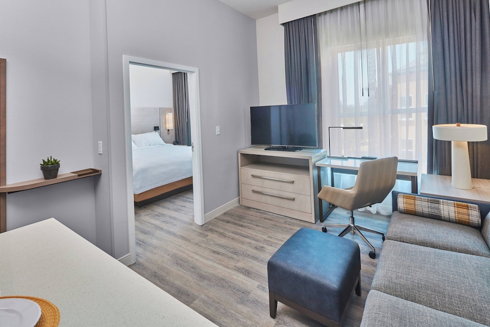 Suite, 1 Bedroom, Balcony
