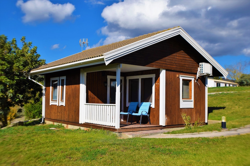 Deluxe Cabin, Private Bathroom, Courtyard View (Casita 1)