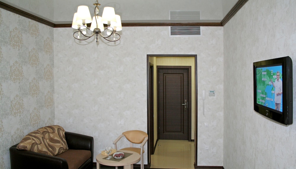 Standard Double or Twin Room photo 3