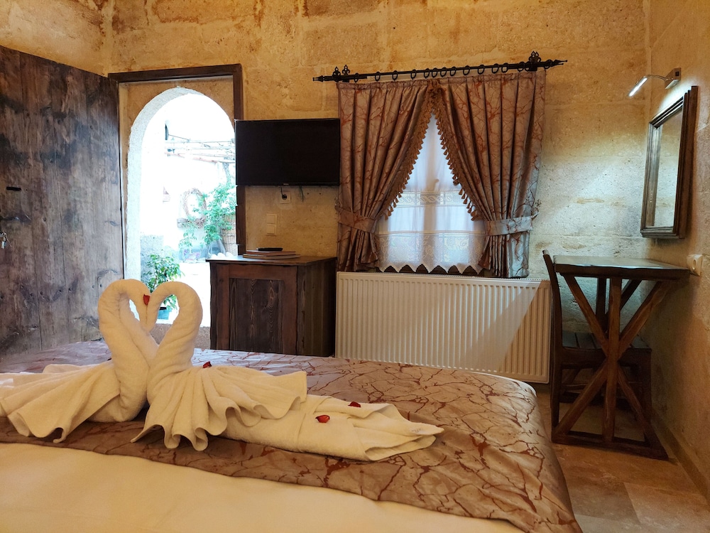 Standard Double Room - Photo 1