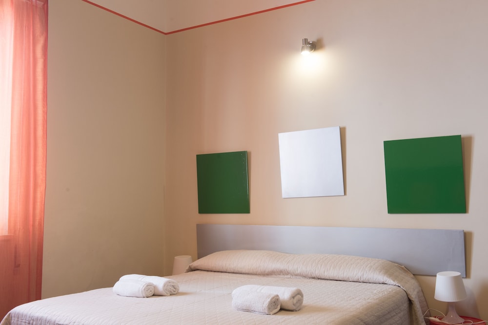 Double Room - Photo 1
