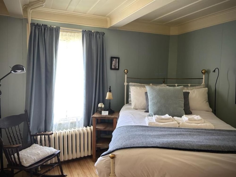 Old Part, 1 Double Bed, Shared Bathroom photo 1