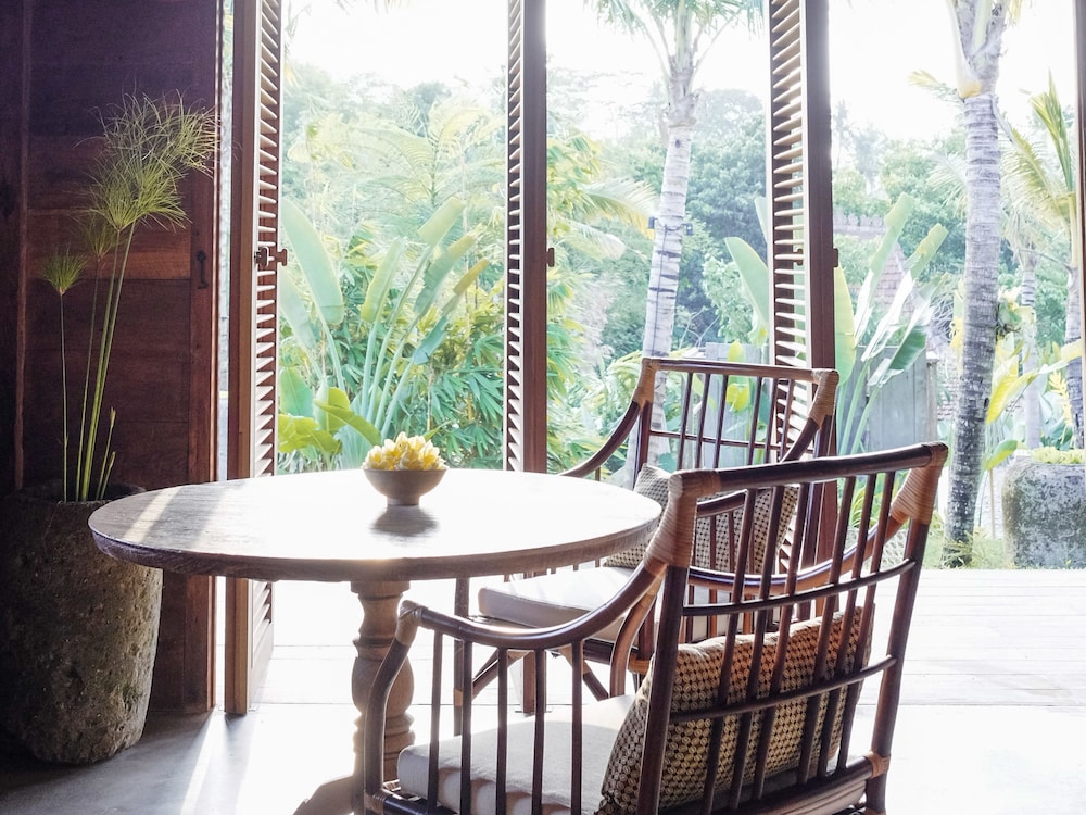 Luxury Villa (Free Yoga Session) photo 3