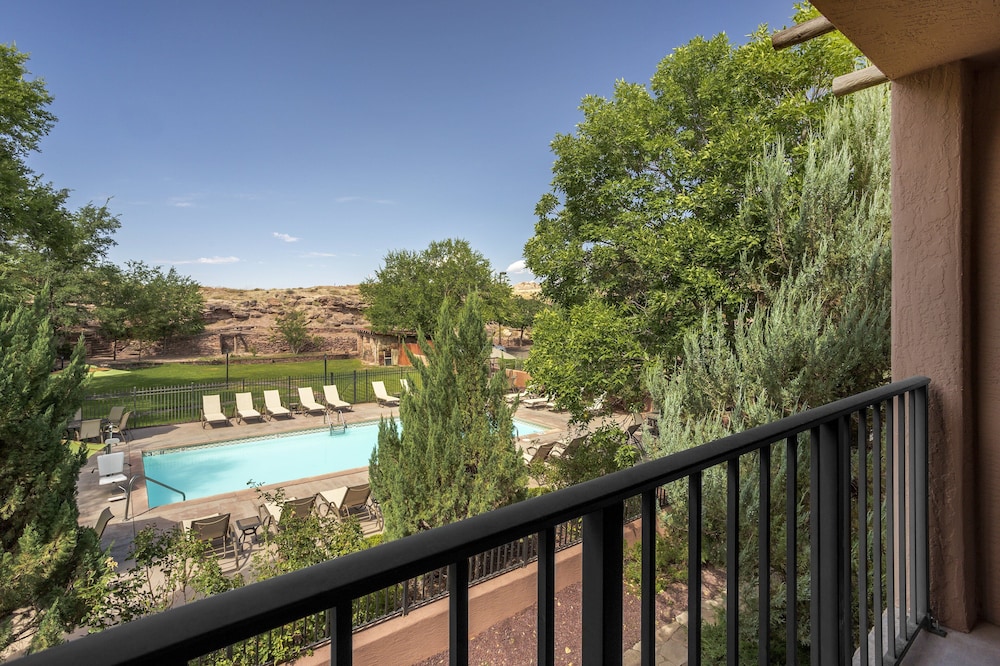 Room, 2 Double Beds, Non Smoking (Courtyard View) - Photo 3
