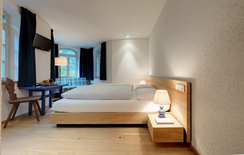 Double Room, Private Bathroom - Photo 2
