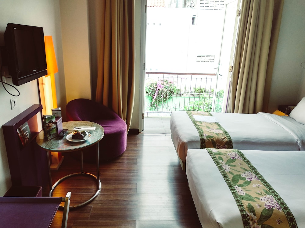Superior Room, 1 Queen Bed (Non Balcony) - Photo 4