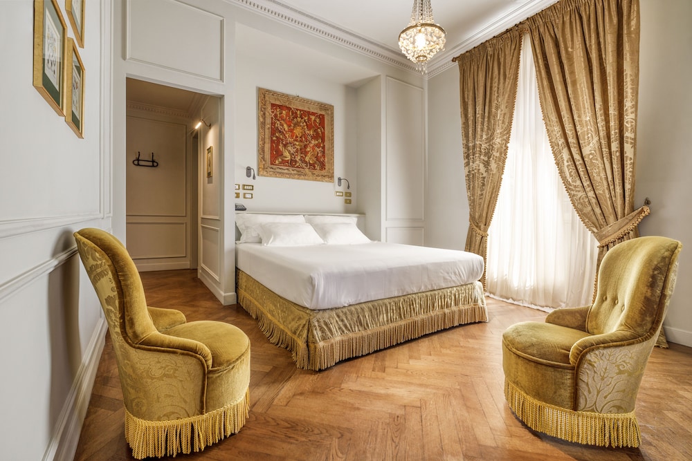 Deluxe Room, Corner