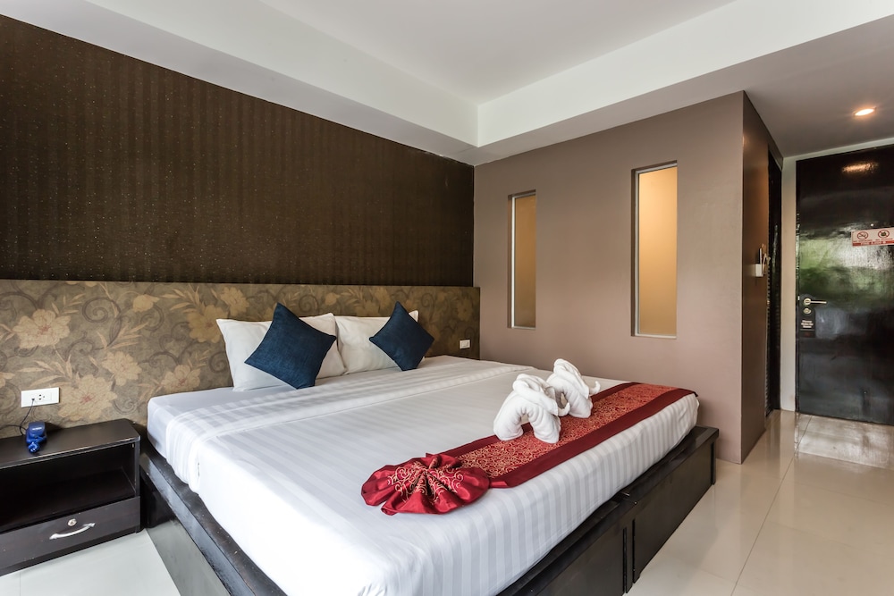 Superior Double Room, 1 King Bed - Photo 5