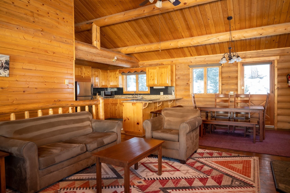Luxury Cabin, 3 Bedrooms (7 Beds) - Photo 10
