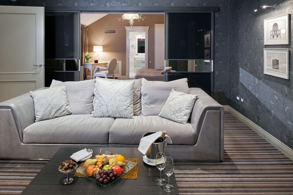 Signature Suite photo 1