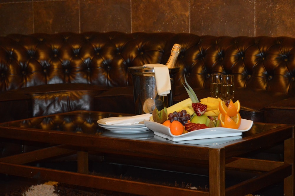 Business Suite photo 2