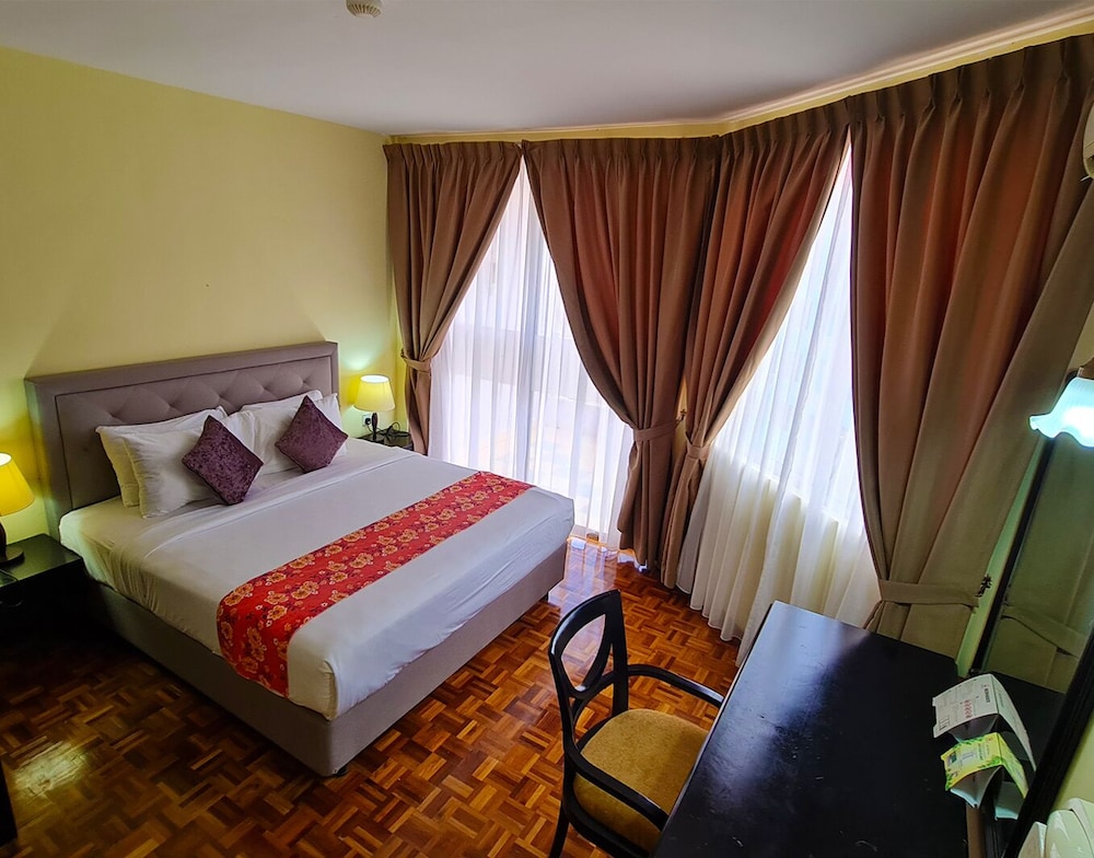 2 Bedroom Junior Suite (SPLASH Water Park View)