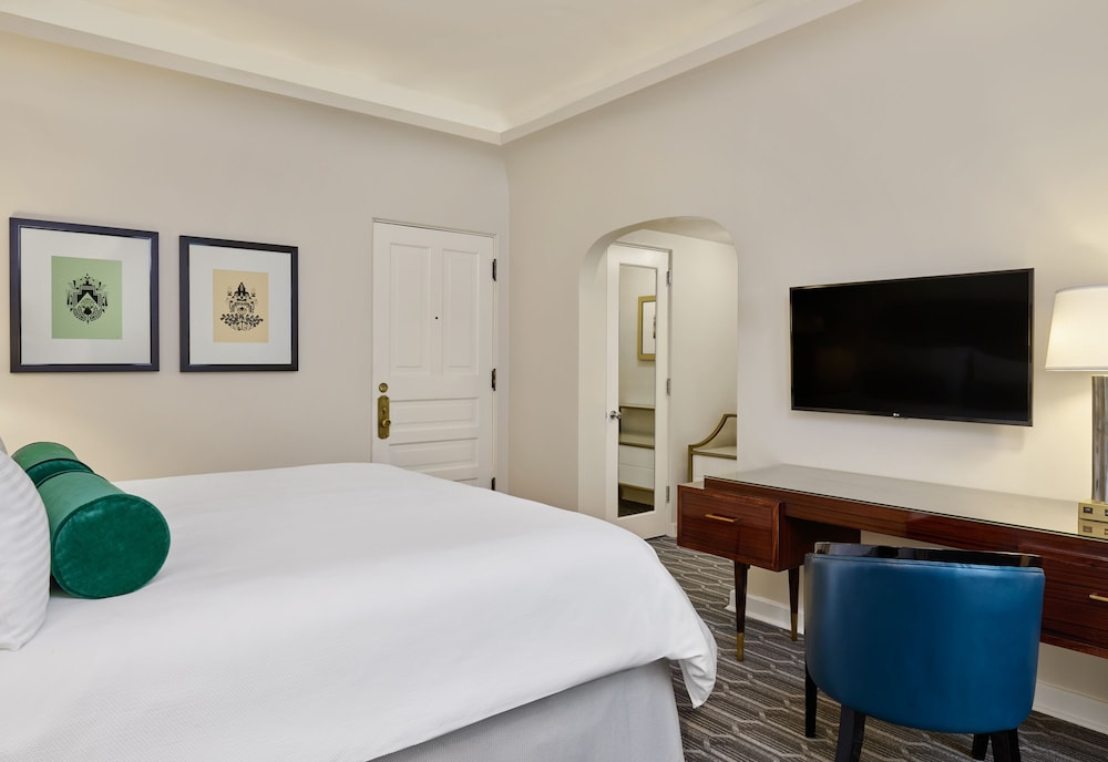 Superior Room (Classic) - Photo 9