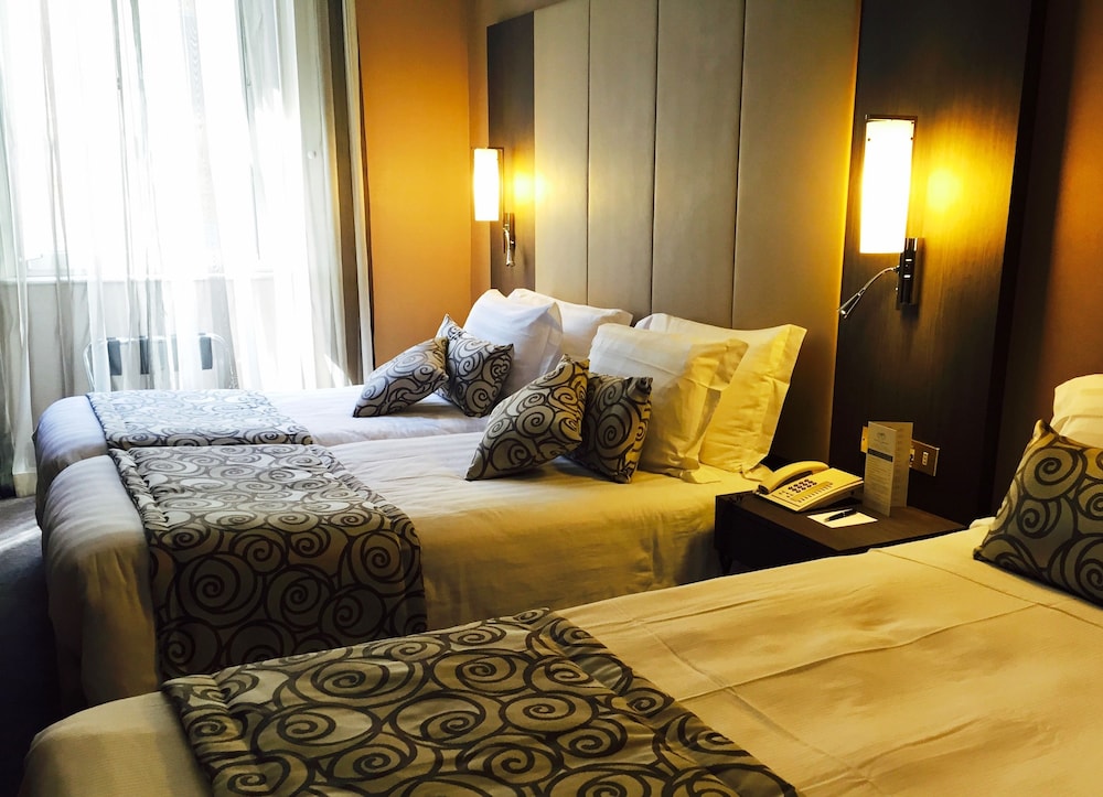 Classic Triple Room photo 2