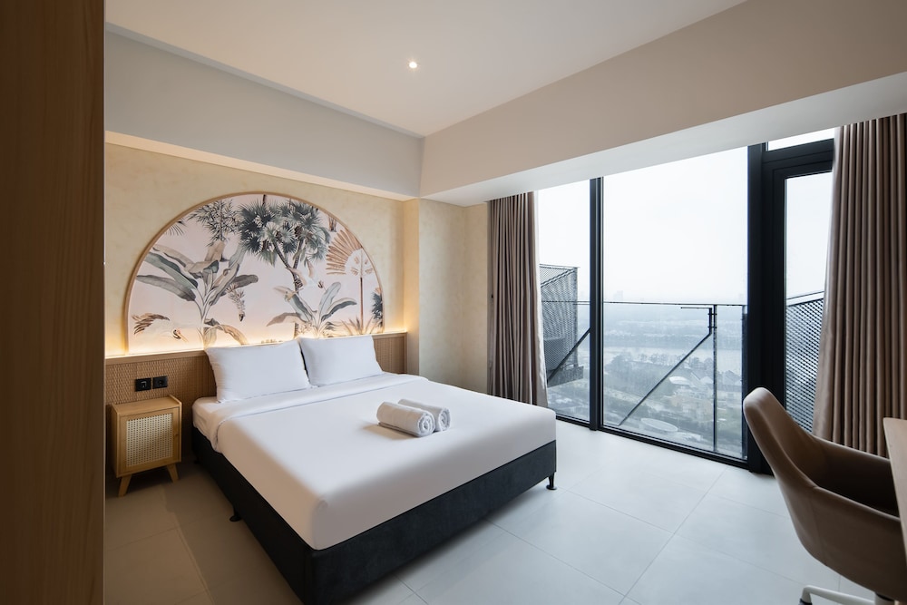 Deluxe Studio, Balcony