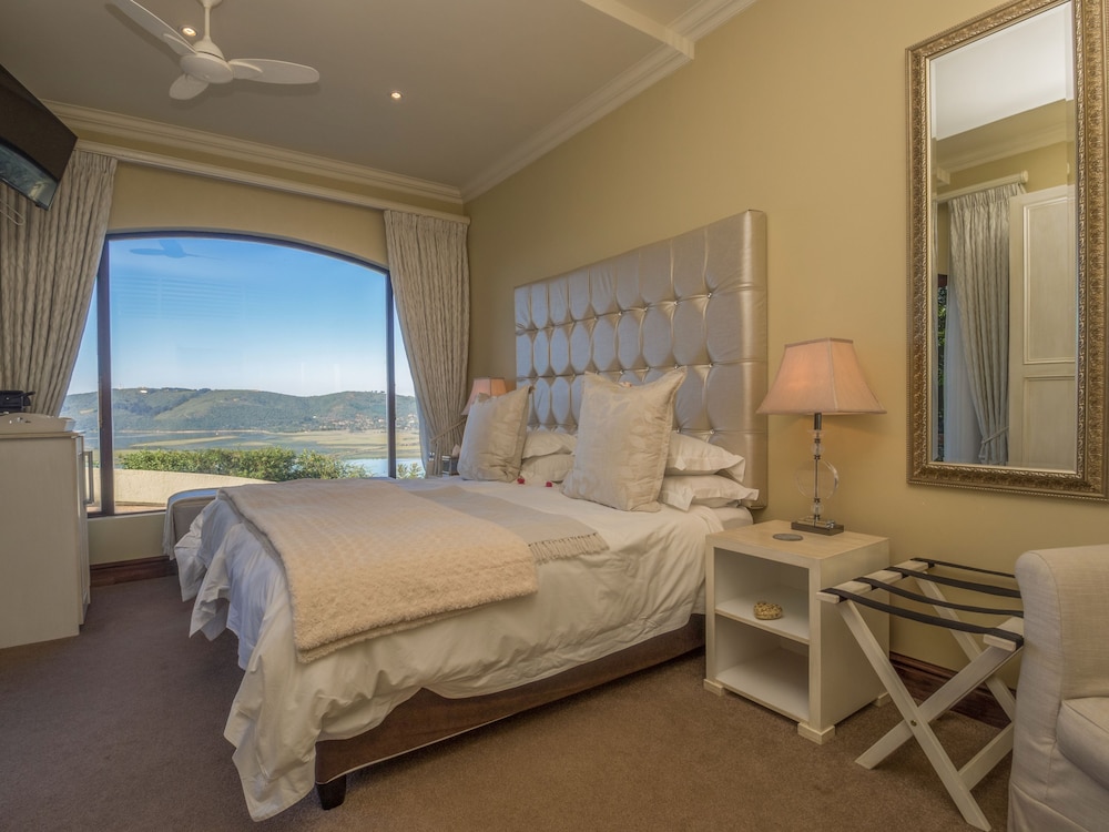 Luxury Room, Lake View (Seahorse Room) photo 3