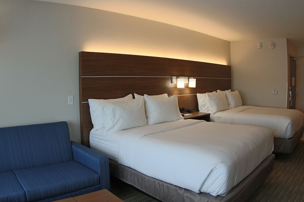 Standard Room, 2 Double Beds, Accessible (HEARING) photo 3