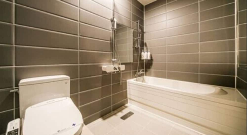 Suite Twin Room photo 2